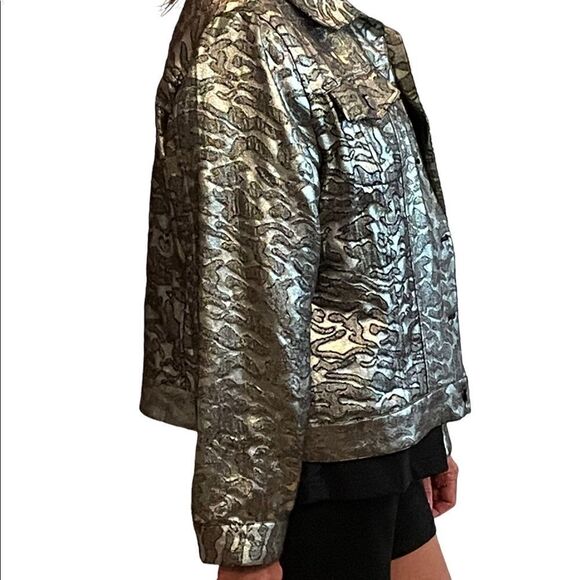 CHICO’S SILVER/BLACK JACKET - Picture 5 of 12